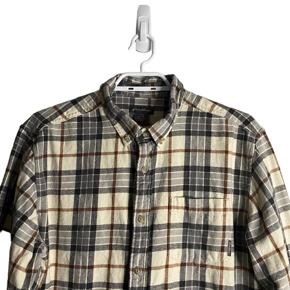 Eddie Bauer Men's Cream Plaid Button-Down Flannel Shirt - Picture 2 of 9
